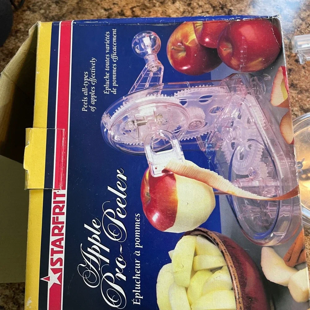 Starfrit Apple Pro-Peeler Manual Hand Crank Clear Fruit Peeler‎ with 3 Blades